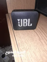 2 سماعة JBL بحال الوكالة