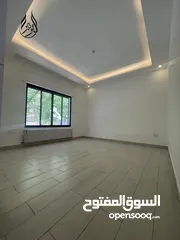  6 شقة طابقية فاخرة وبتشطيبات مميزة في شفا بدران