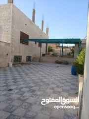  4 بيت مستقل للبيع