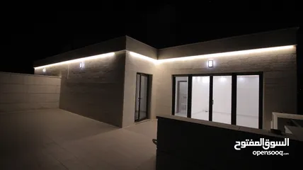  24 فيلا 460 متر لقطة في طريق المطار قرب جامعة الشرق الاوسط