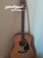  1 جيتار للبيع بحاله ممتازه