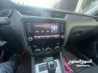  7 سكودا اوكتافيا مميزة عداد قليل