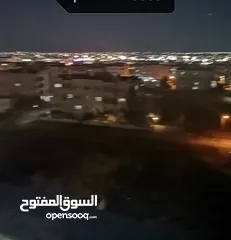  23 شقه ثالث فني 220 م دوبلكس مع رووف جنوب بوابه اللوازم لجامعه اليرموك خلف صيدليه الرازي