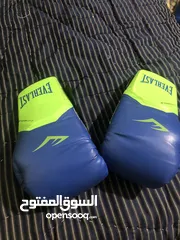  1 كيس ملاكمه اسود