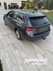  4 Skoda octavia station 2020