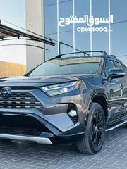  8 Toyota RAV4 SE 2022