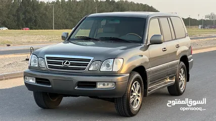  6 Lexus lx470 model 2000 American