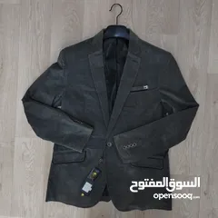  11 قمصان وبليزرات وبناطيل قماش بسعر خيالي