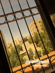  9 بيت مستقل للبيع