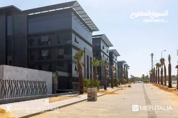 3 مكتب للايجار في cairo business park اميز مناطق التجمع الخامس جانب مكتب النائب العام