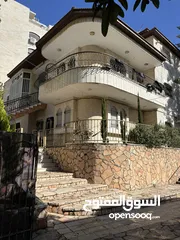  16 بيت مستقل للبيع