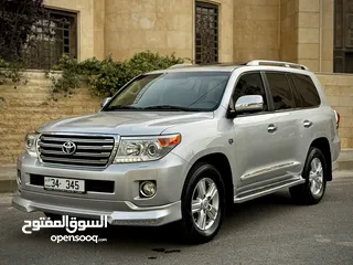  2 تويوتا لاند كروزر GXR موديل 2015 صيانة الشركة مالك واحد بحالة الوكالة