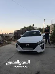  2 هيونداي ايونك هايبرد