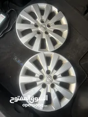  1 طاسات نيسان ليف للبيع