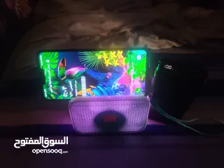  1 هاتف LG .. G8