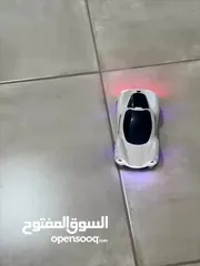  9 سيارة تسلا المجنونة المضيئة