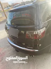  5 GMC Acadia