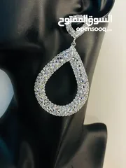  4 اكسسوارات للاذن بمضهر جميل ومفتن يزيد جمالك إلى ضعفه وايضا كفالة على الون