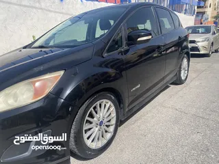  3 Ford C-max 2013 black  فورد سي ماكس 2013 لون اسود ملوكي  مالك اول مميزه ممشى جدا قليل