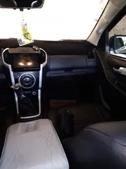  17 بكب ايسوزو ديماكس LS نشمي 4×4 موديل2016 قصة2017  فحص كامل الصنف الاول محرك 3000 على وضع الشركه