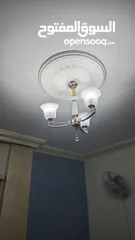  2 ثريات للبيع للجادين فقط