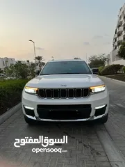  3 Jeep Grand Cherokee Limited 2021