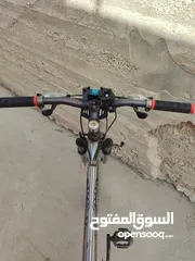  6 دراجات هوائيه بحالة ممتازه