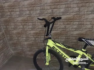  4 بسكليت الماني 2025