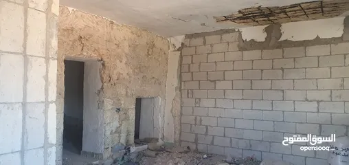  5 بيت للبيع بسعرمغري وقابل للتفاوض
