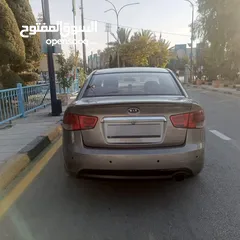  3 كيا فورتي ..