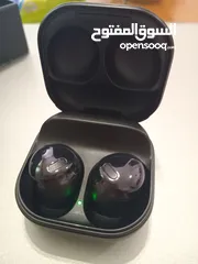  2 سماعة سامسونغ Galaxy Buds Pro بحالة ممتازة جدا