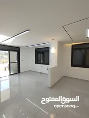 4 شقة للبيع في عين مصباح