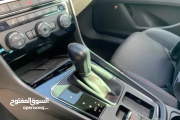  6 سيات ليون Fr