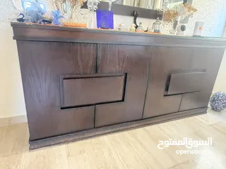  2 غرفة سفرة مميزه للبيع اجهزة كهربائية بحال البلاش  طاولة مطبخ مميزه  خزانة تلفزيون مميزه بحال الجديد
