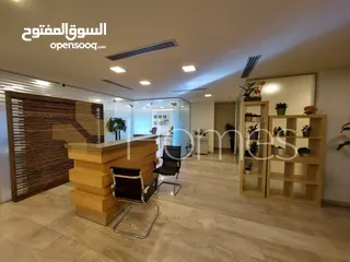  13 مكتب مفروش للبيع في الصويفية مساحة المكتب 145م