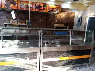  10 عدد مطعم كامله شبه جديده
