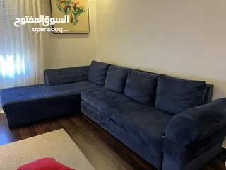  6 كنب كورنر بفتح تخت  مع كنباي ثنائيه بحاجه الى تنجيد بسعر مغري قابل للتفاوض