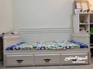  2 Pull-out Day bed + 2 mattress