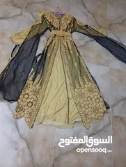  2 قفطان اسود وذهبي