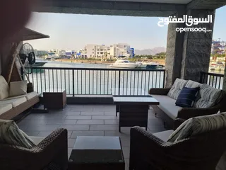  13 شاليهات للايجار اليومي والشهري والسنوي  متوفر بعدة احجام متوفر شاليهات غرفه وفر غرفتين ويوجد 3 واربع