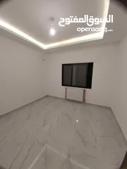  8 خلدا 160م طابق اول بسعر مغري