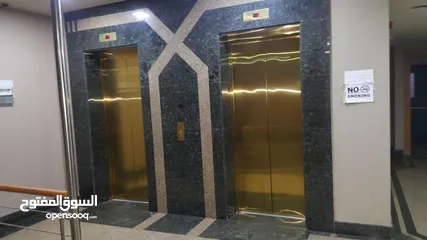  16 مكتب فاخرة للايجار طوابق بمساحات 900 متر في منطقة الصويفية