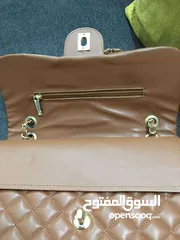  3 شنته شانيل كوبي ماستر الحجم الكبير باللون العسلي