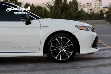  13 تويوتا كامري 2019 هايبرد