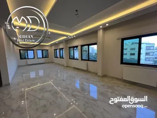  2 شقة طابقية للبيع الظهير مساحة 265م طابق اول تشطيبات سوبر ديلوكس اطلالة جميلة بسعر مميز