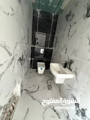  9 مشغل مشاغل / مكاتب فخمه للايجار مساحه 170متر  قرب دوار الدبابه صناعي تجاري