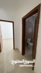  3 شقق سكنية او استثمارية جديدة لم تسكن للبيع في صويلح  120متر مع مطبخ امريكي راكب  من المالك مباشرة.