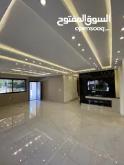  12 شقة ارضية على شارعين207 م داخلي 60م تراس امامي بتشطيب فاخر 3 نوم 2 ماستر مرج الحمام