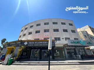  26 مكاتب للايجار بمساحات مختلفة
