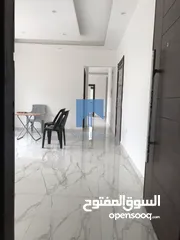  3 شقة أرضية فاخرة للبيع في الجندويل  - مقابل أسواق السلام 130م مع ترس 30م لم تسكن
